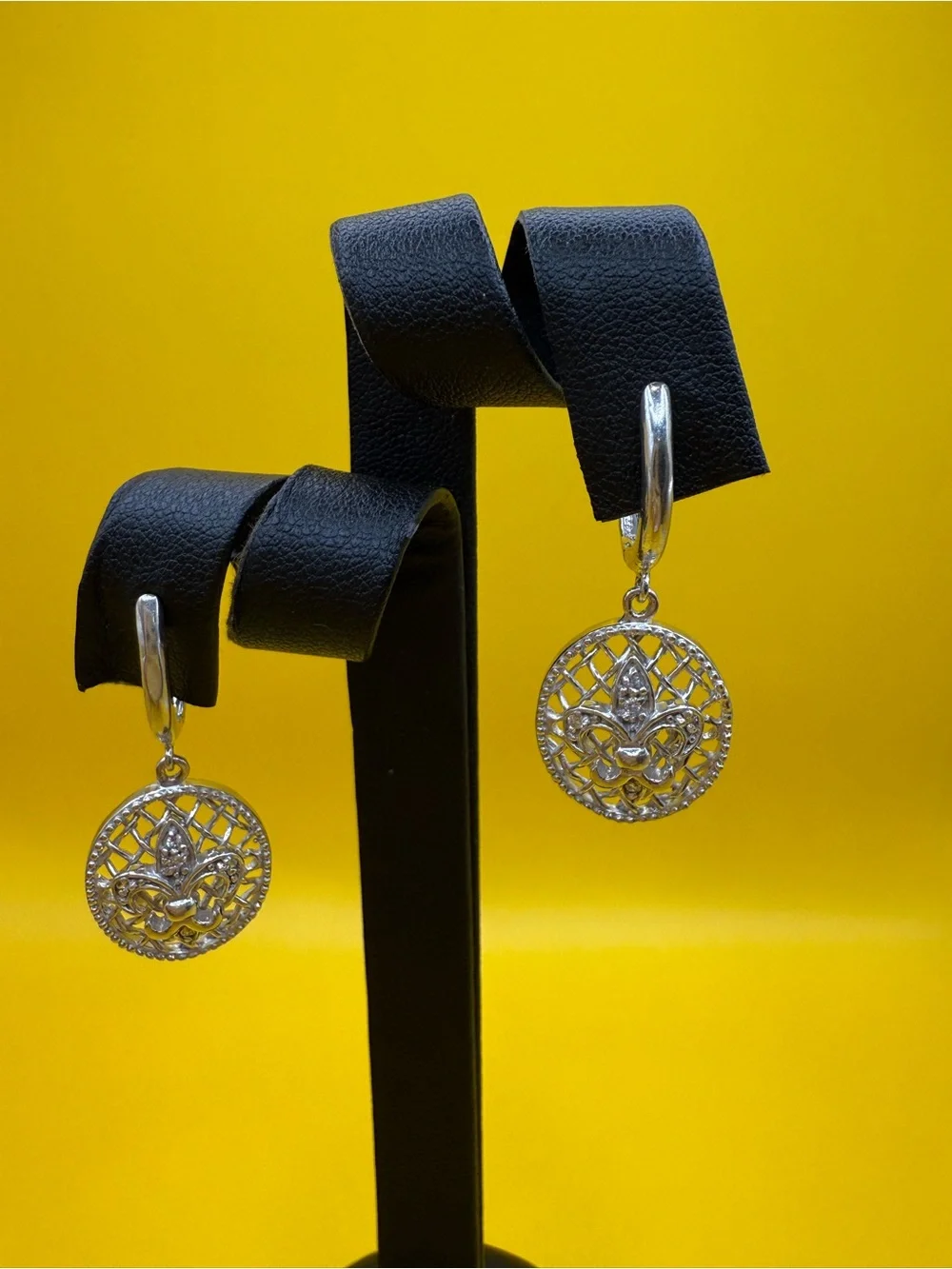 925 Sterling Silver Elegant Filigree Drop Earrings.